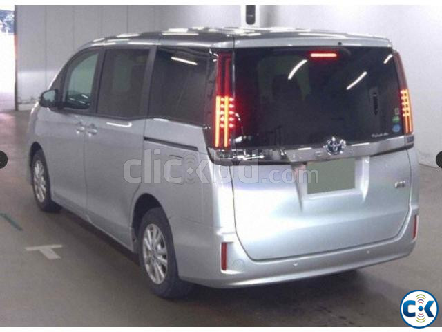Toyota Noah Hybrid 2021 large image 2