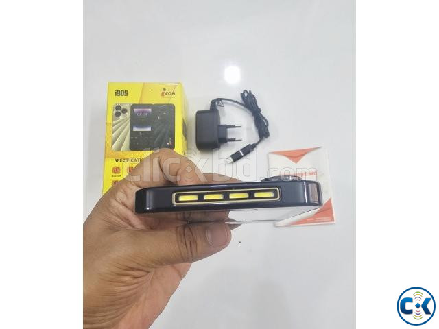 icon i909 Button Phone 3.5 inch Display 3500mAh Black large image 4
