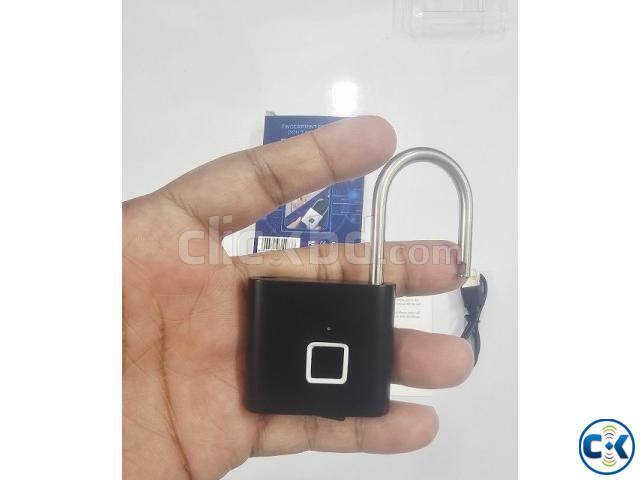 Fingerprint Keyless Smart Padlock Rechargable large image 4