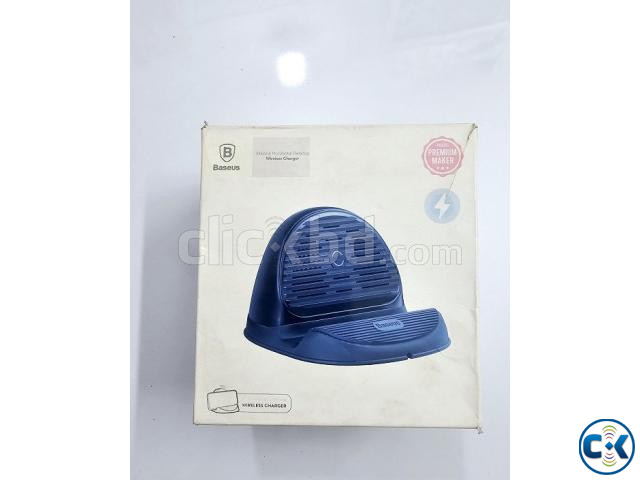 BASEUS Desktop Vertical Charge Station For iphone large image 1