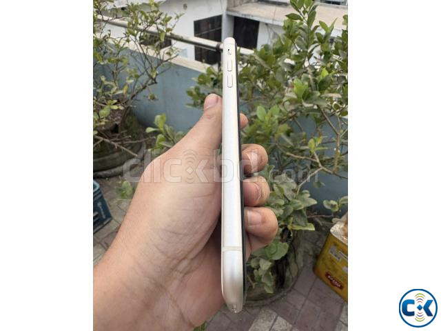 IPhone 11 128GB White large image 2