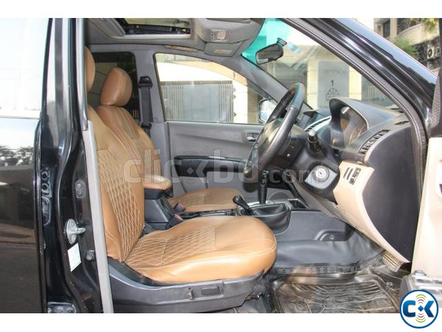 Mitsubishi L200 Double Cabin Carryboy 2010 large image 2