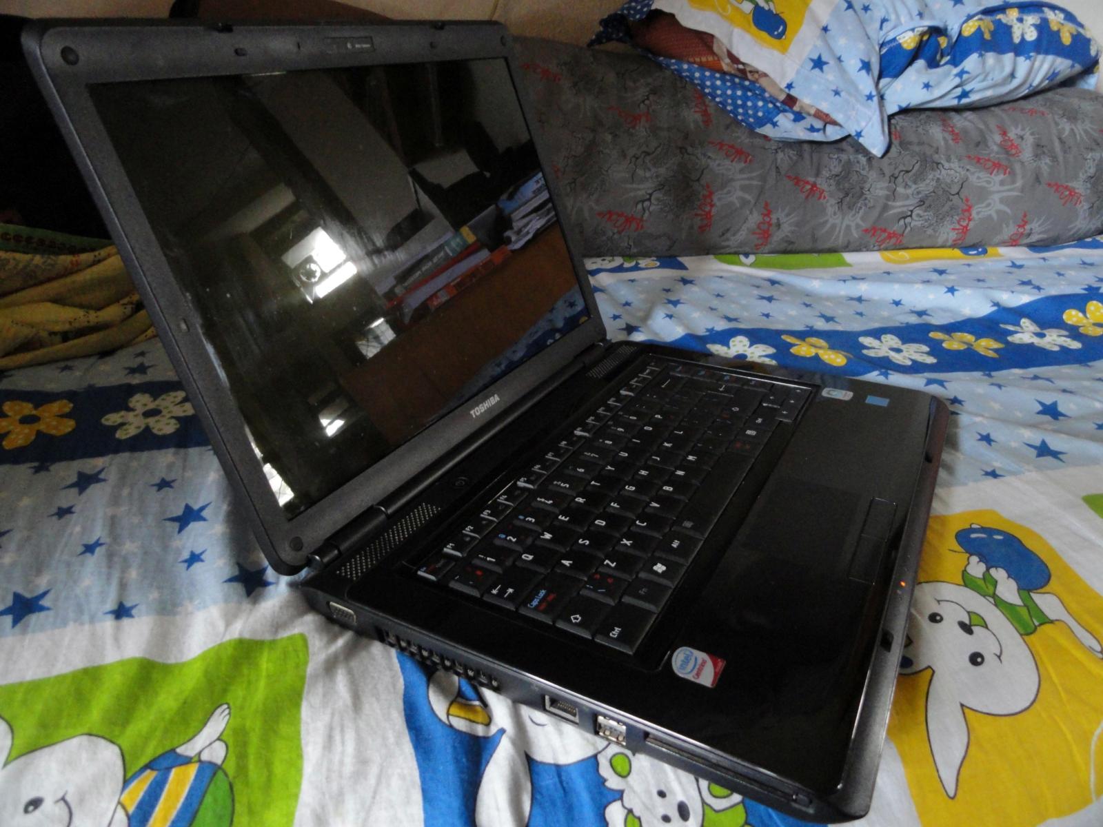 TOSHIBA SATELLITE L300....Superb Condition large image 0