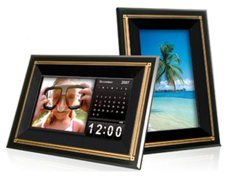 Transcend 730B 7 Inch Digital Photo Frame large image 0