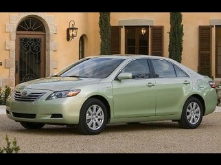 Toyota-Camry-Hybrid-3