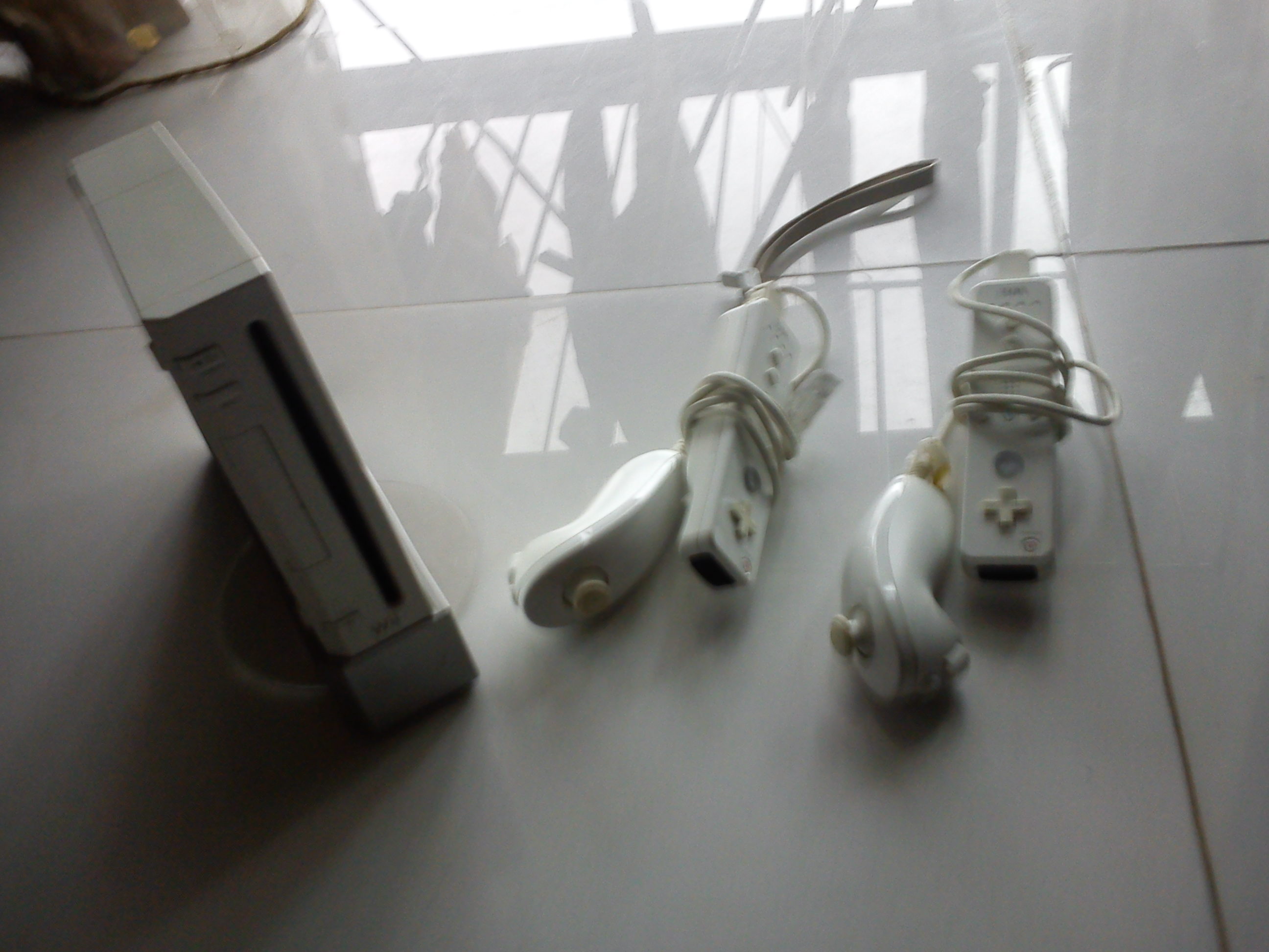 Nintendo Wii white package bought from U.S.A large image 0