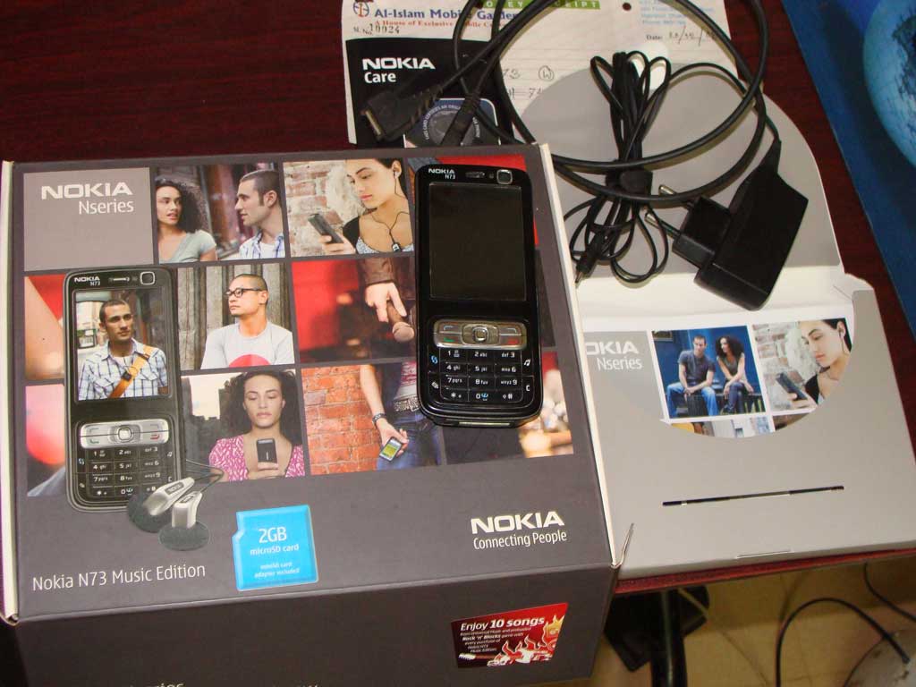 Nokia N73 All most new with papers Original pictur large image 0
