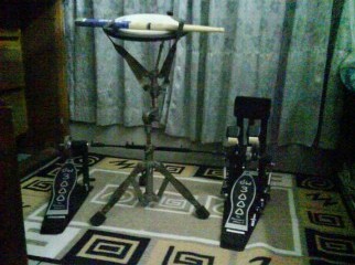 DW 3000 twin double kick drum pedal