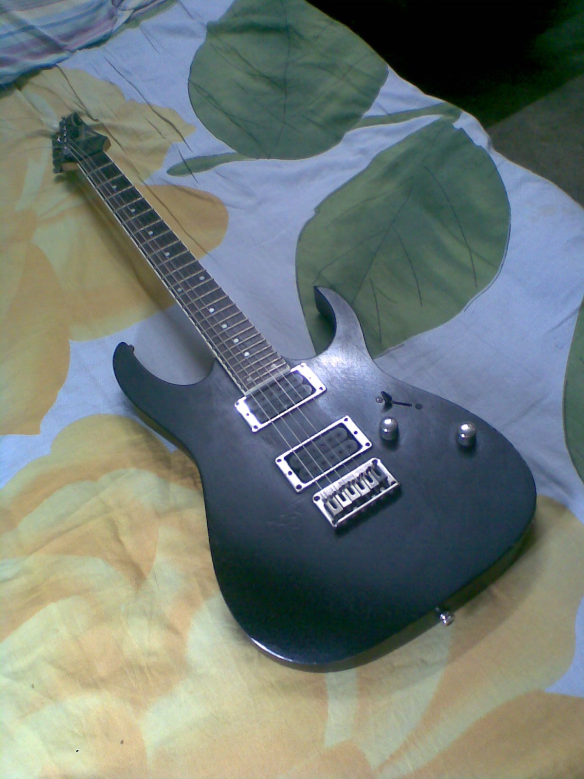 Ibanez RG series Guitar. large image 0