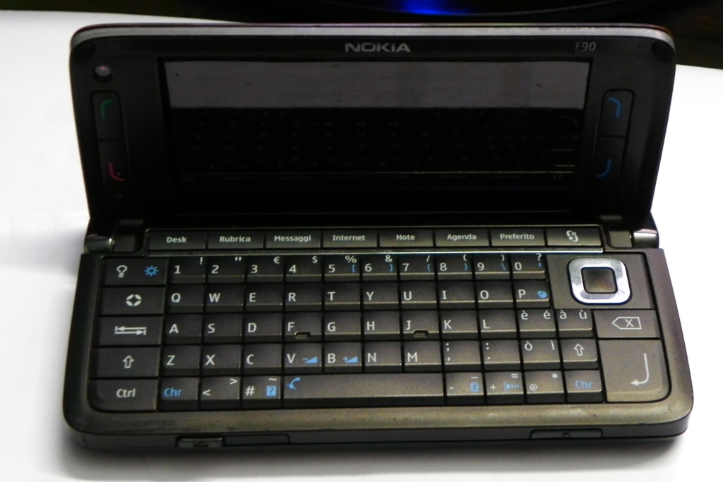 Nokia E 90 large image 2
