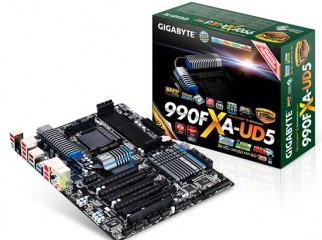 Gigabyte 990FXA-UD5 Motherboard