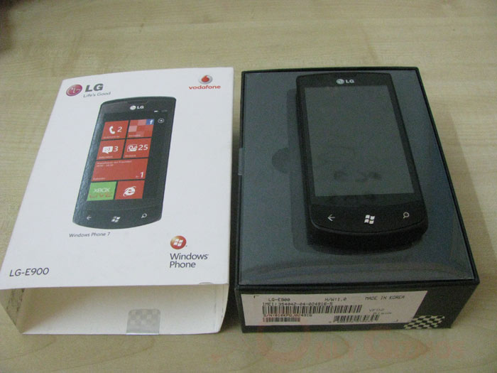 LG E900 Optimus 7 large image 0