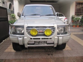 Mitsubishi Pajero V6 DOCH 3500CC Model 94