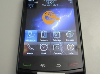 Blackberry Bold 9000 with acces-- 300