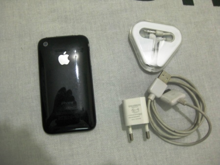 I PHONE 3G 8GB UNLOCKED USED 6 MONTHS FROM ABROAD large image 1