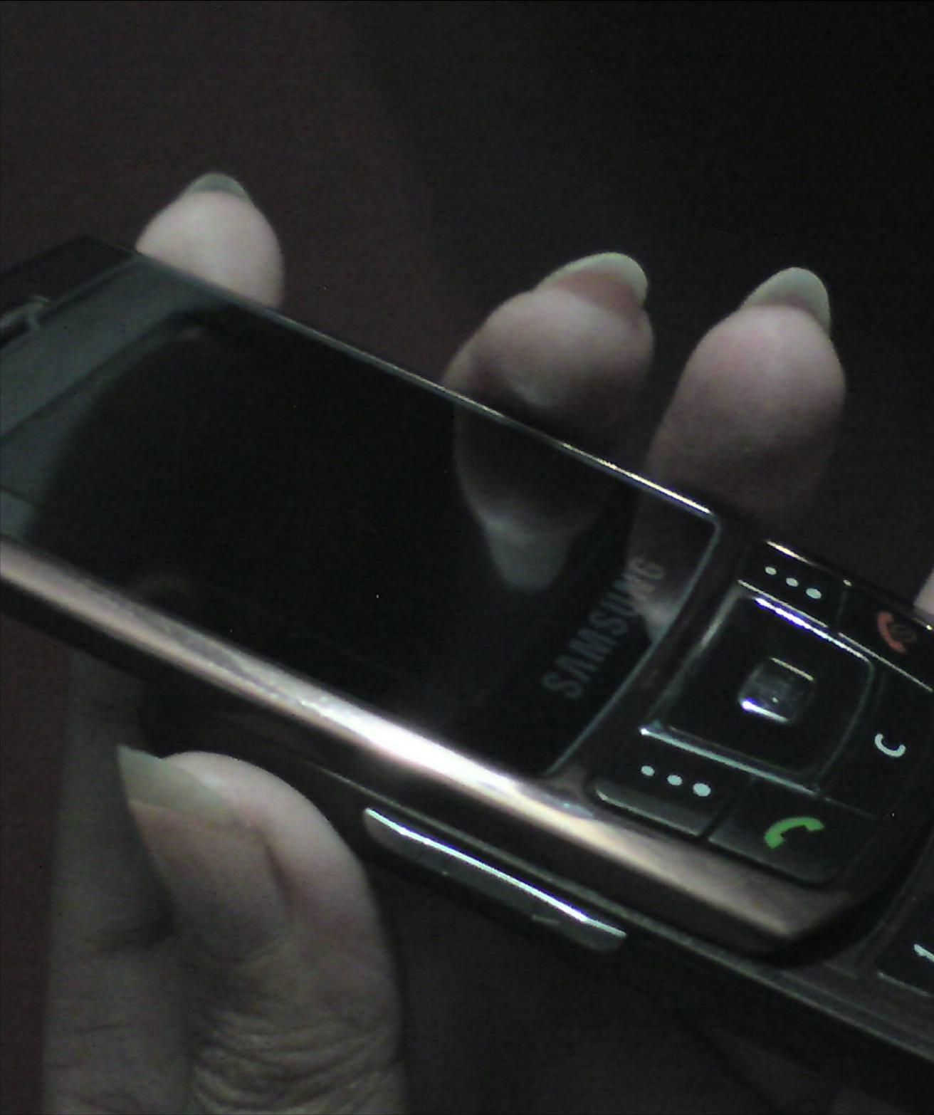 Samsung D990i new.original pic given large image 0