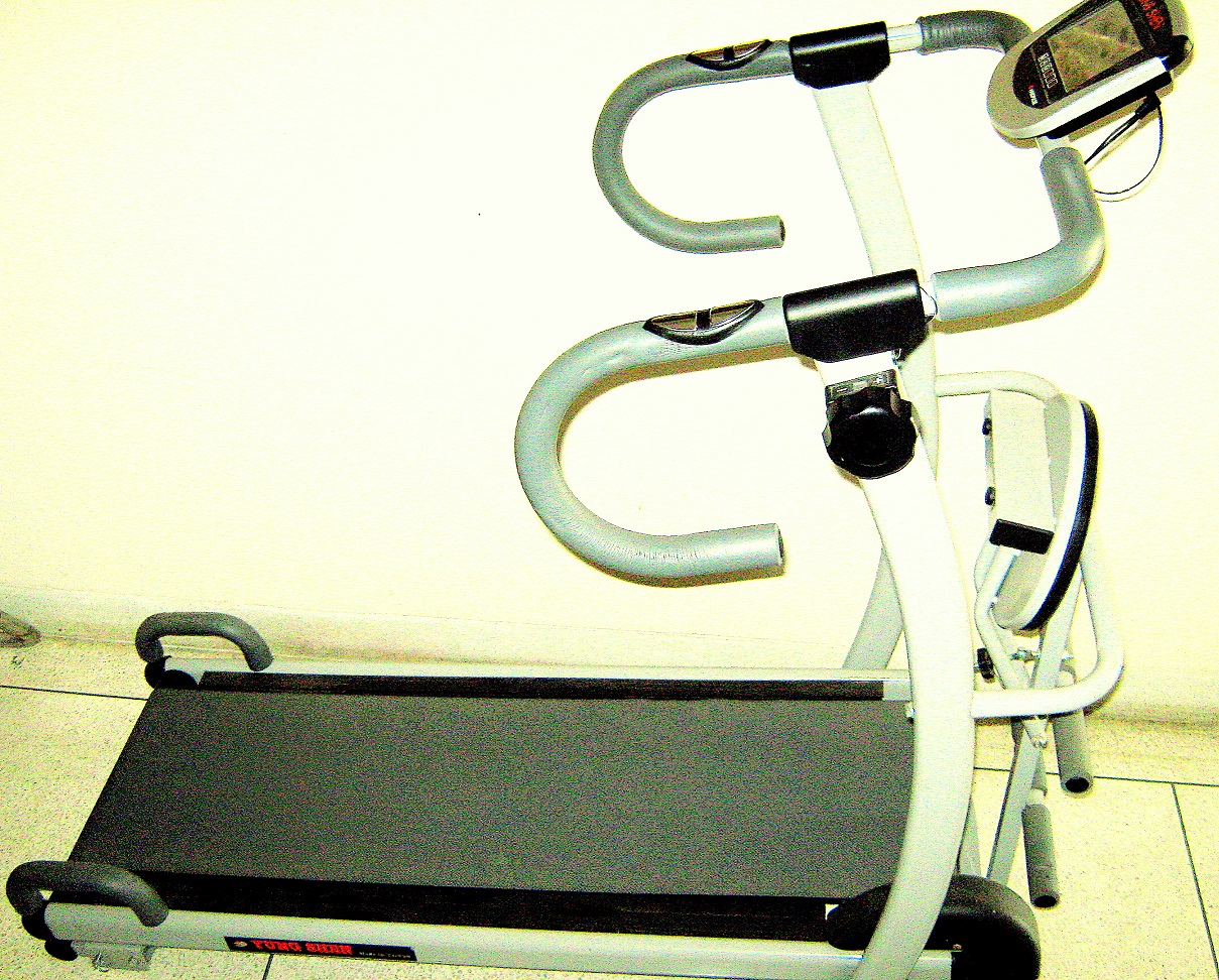 3 in 1 treadmill urgent sale large image 0