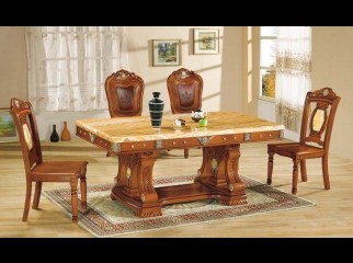 Luxurious Dinning Table