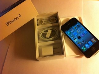 Apple iPhone 4 32GB Black Unlocked 