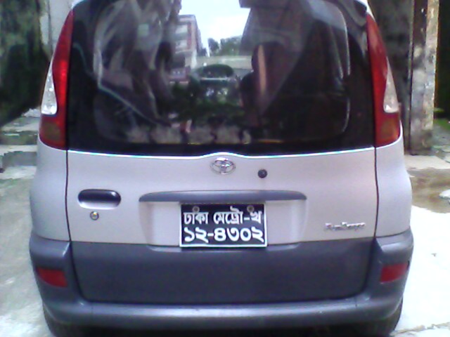 toyota fun cargo.model-2002.regi-2007 large image 0