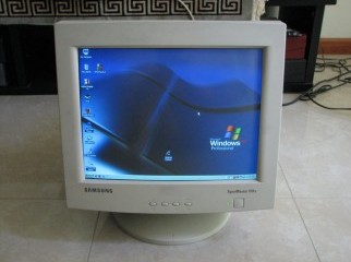 Samsung Sync Master 551s 14inch CRT Monitor