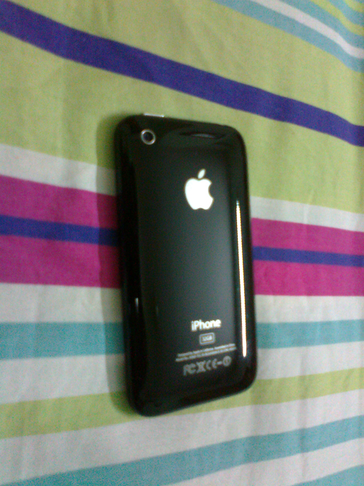 iphone 3GS 32GB with all the accessories large image 0