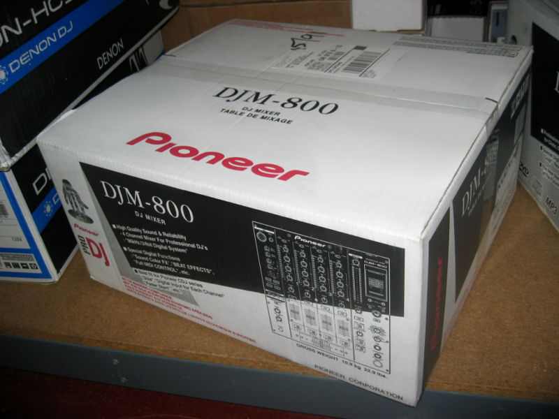 2x PIONEER CDJ-1000MK3 1x DJM-800 MIXER DJ PACKAGE large image 1