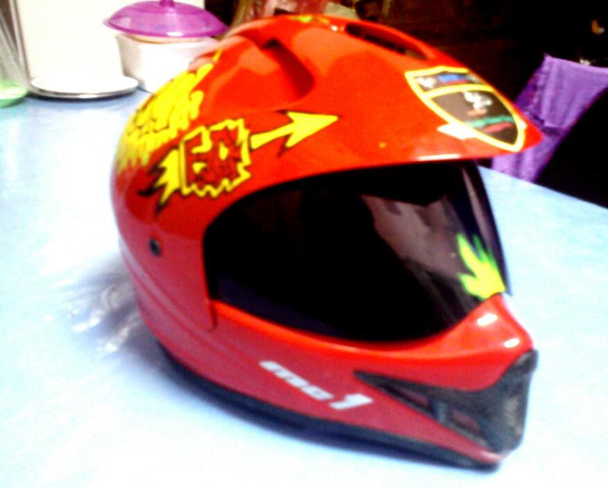 Dirtbike helmet large image 1