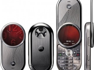 MOTOROLA AURA FROM USA.ITS 4 EXECUTIVE USERS.