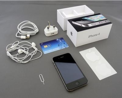 Apple iPhone 4S 64GB - Factory Unlocked - large image 0