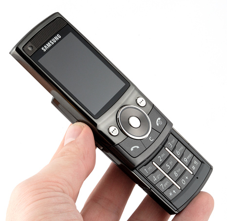 samsung g600 at 2300 it has 5mega pixel camera large image 0