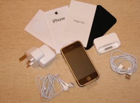 Apple iPhone 4s 68gb LOCKED to AT T BLACK  large image 0