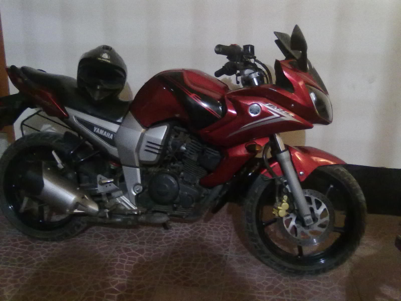 YAMAHA FAZER RED COLOR TOTALLY FRESH CONDITION large image 2