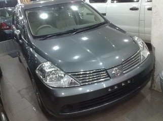 Nissan Tida Latio 2006 grey color