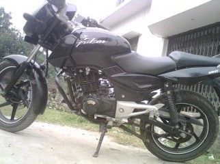 pulsar150 BLACK