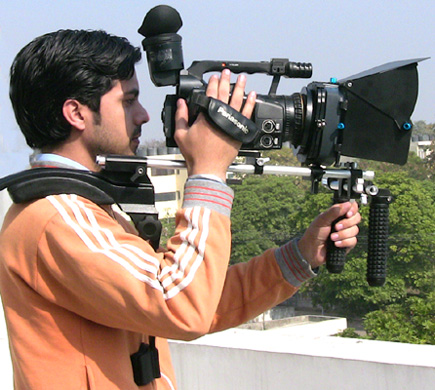Need a Videographer Photographer Contact 01935-224543 large image 0