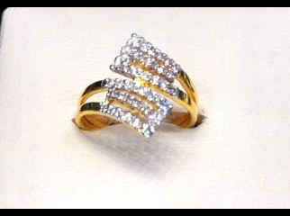 EXCLUSSIVE DESIGNERS LADIES DIAMOND RING