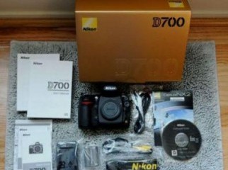 Nikon D700 12MP DSLR Camera