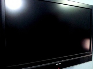 Sony BRAVIA 37 LCD from DUBAI