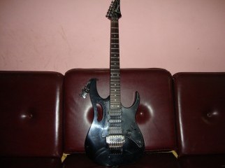 Ibanez.. jem junior steve vai series 