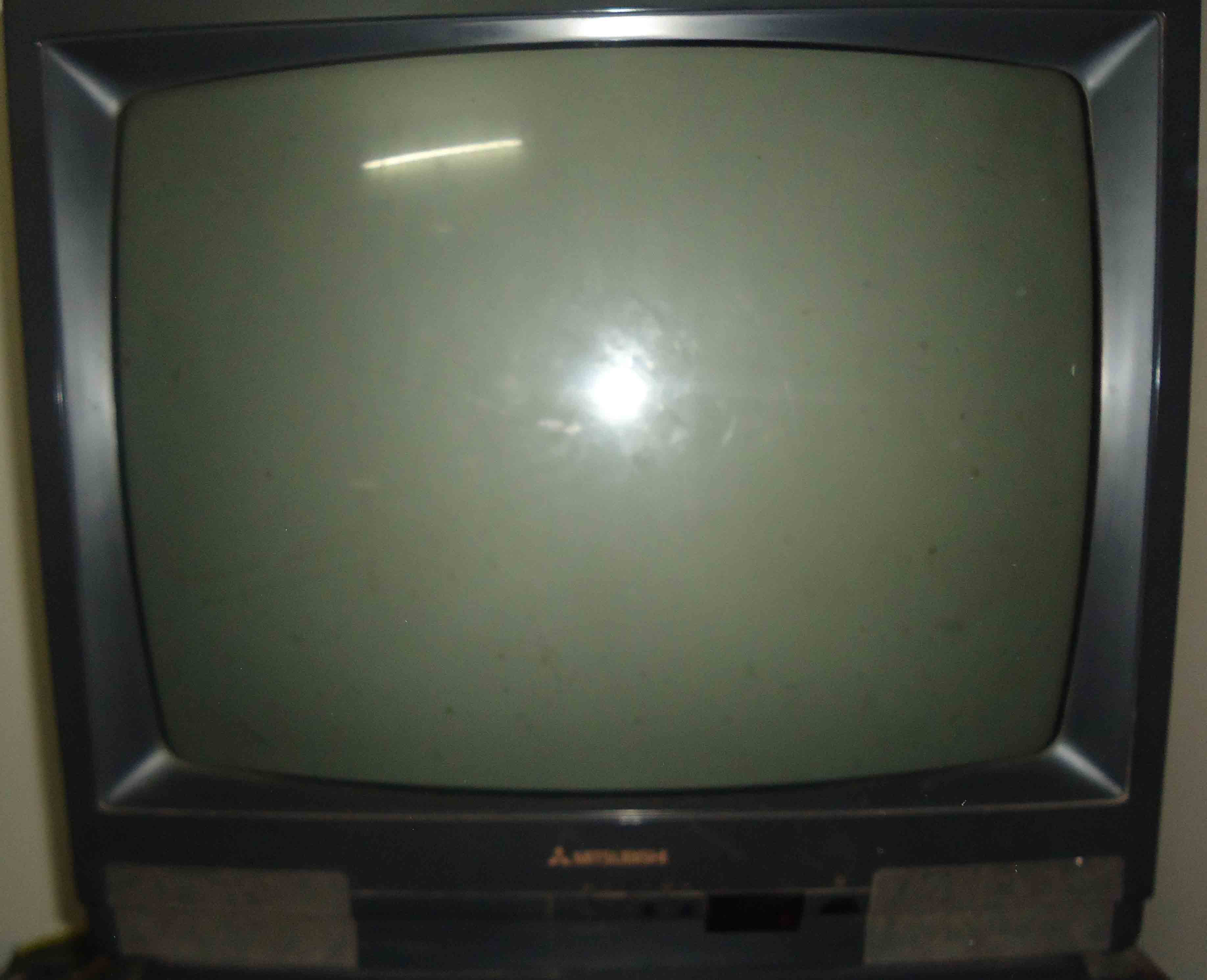 Mitsubishi 21 color Tv large image 0