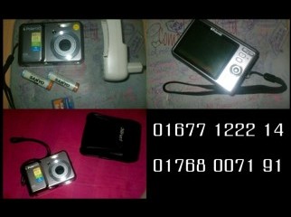 Polaroid i835