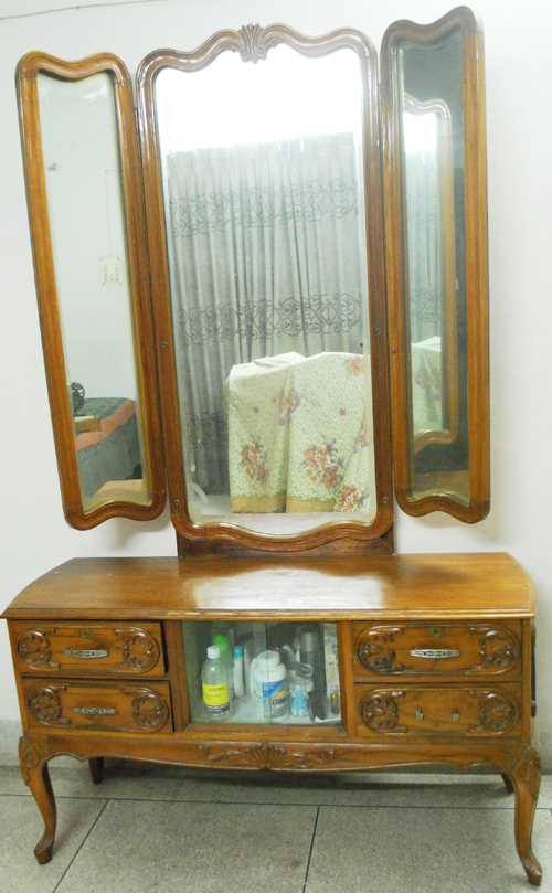 dressing table large image 0