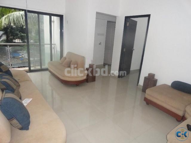 Urgent ready flat sale in low cost large image 0