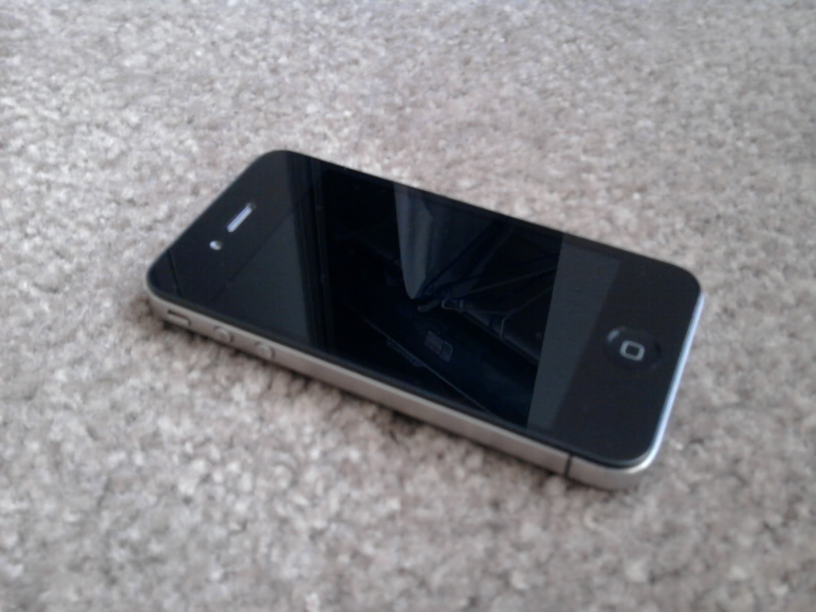 iphone 4 16GB - Factory Unlock 5 day Used from AUSTRALIA large image 2