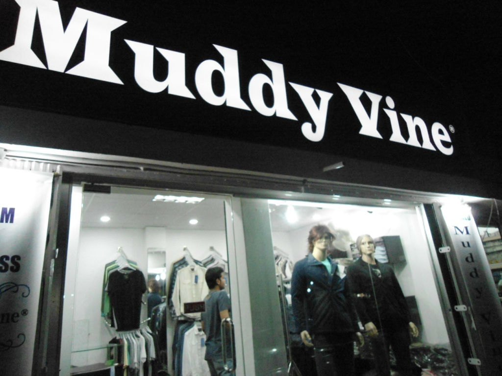 Authentic Muddy Vine Branded Shirts large image 0