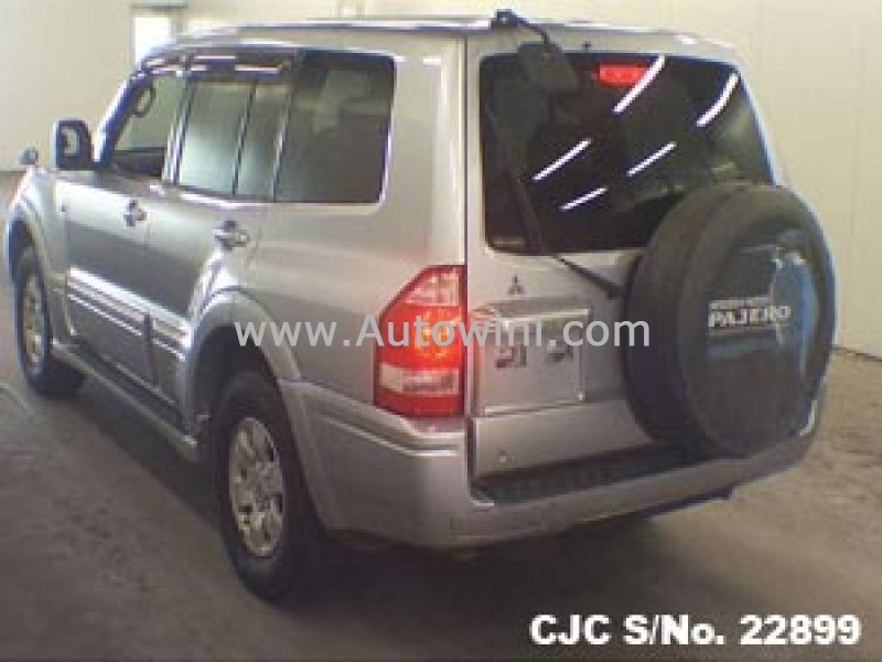 Mitsubishi Pajero 2004 Disel V73 Sunroof full loaded large image 0