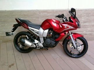 YAMAHA FAZER 153 CC 2011 BIKE