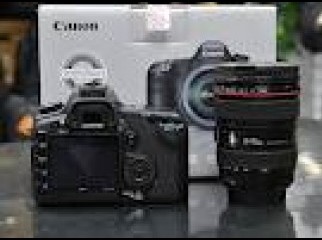 Canon EOS 5D Mark II 21MP DSLR Camera