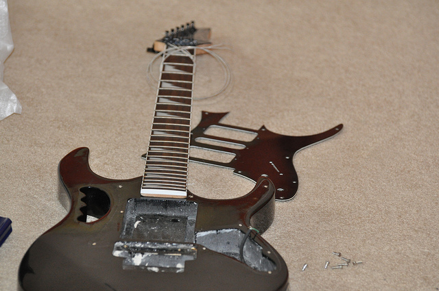 ALIGN REPAIR your guitar and bass.... large image 0